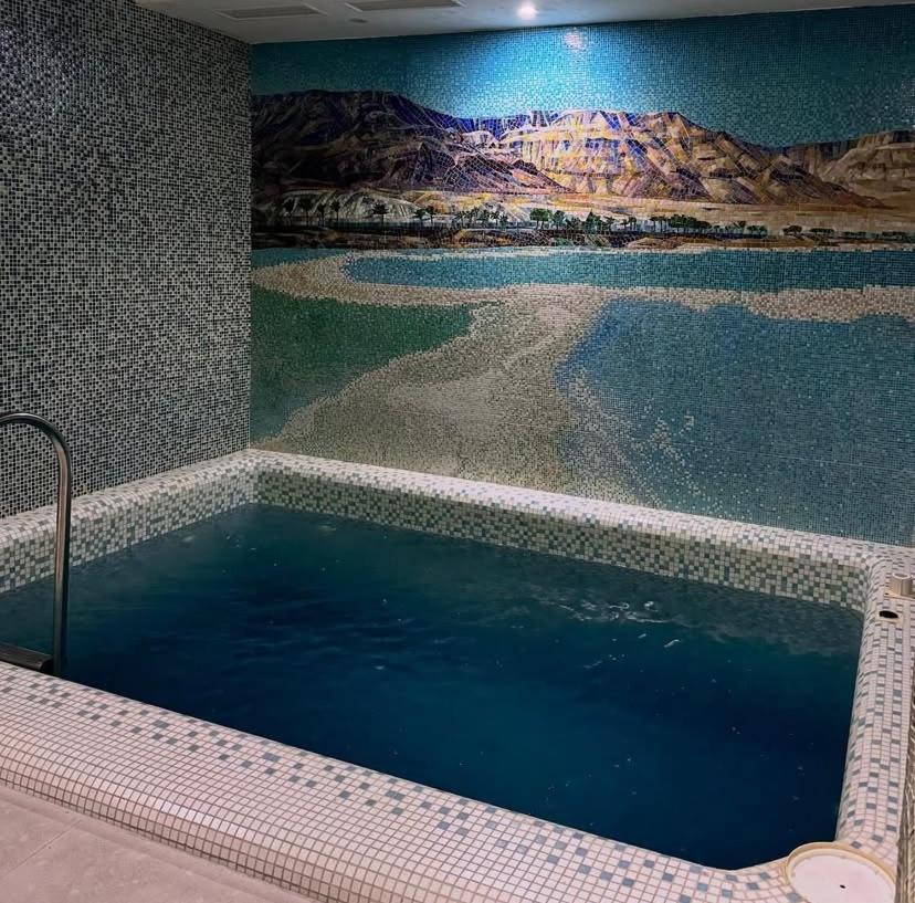 Mini-Hotel Neptun Ривне Екстериор снимка