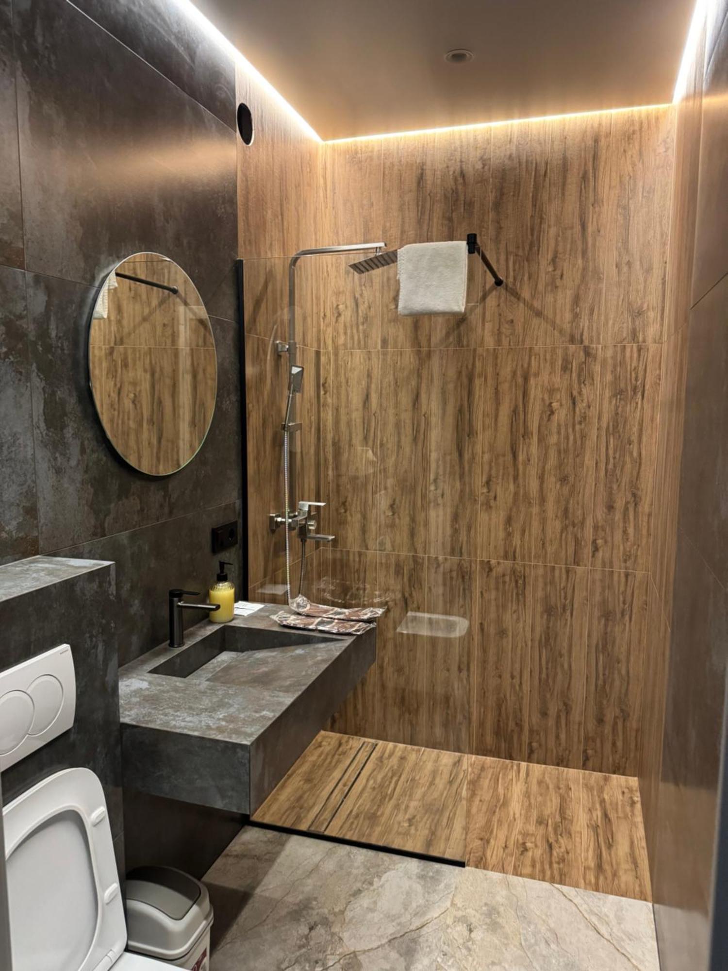 Mini-Hotel Neptun Ривне Екстериор снимка